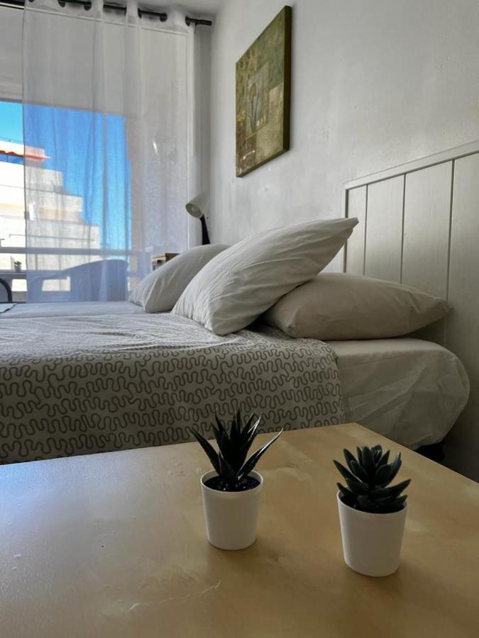 Borinquen Studio Apartment Playa Feñabe Eksteriør billede